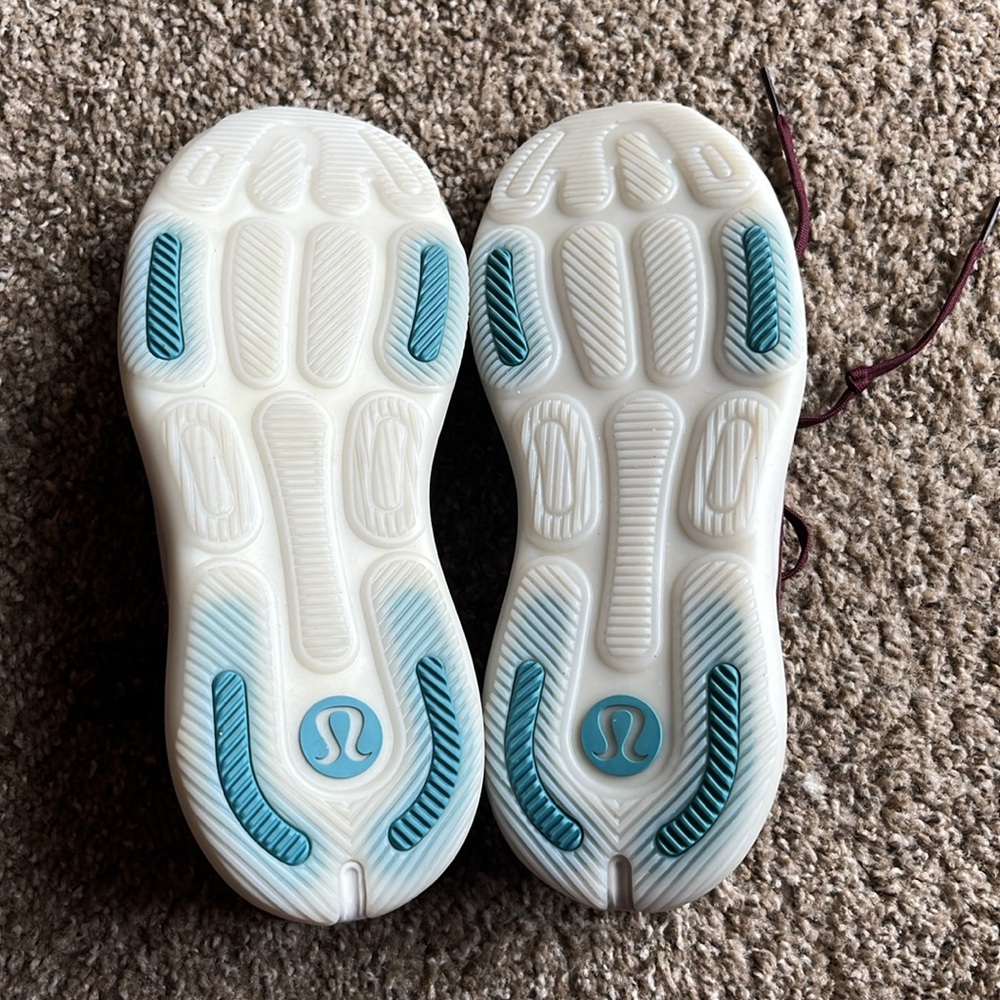 Lululemon Women's Burgundy Athletic Shoes NWOT - Picture 6 of 8